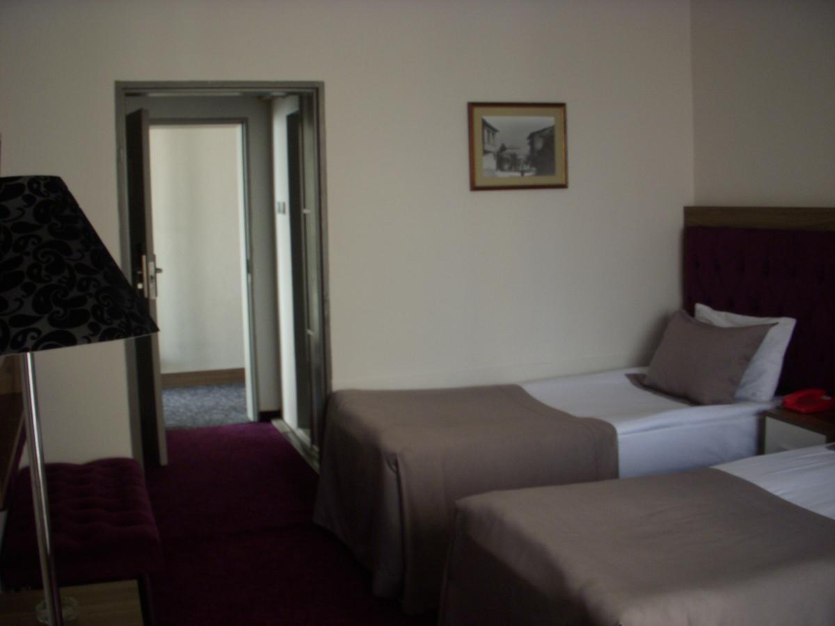 Hande Hotel Mustafakemalpaşa エクステリア 写真