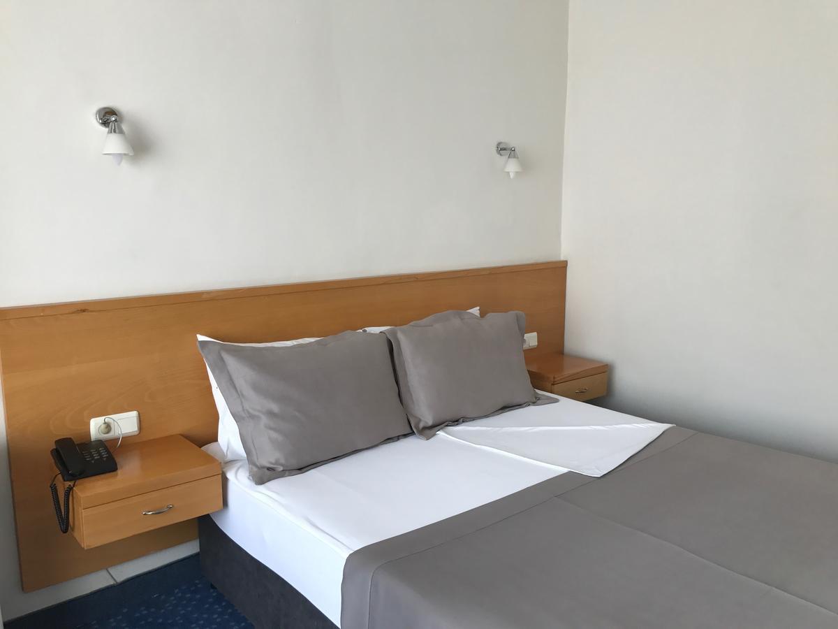 Hande Hotel Mustafakemalpaşa エクステリア 写真