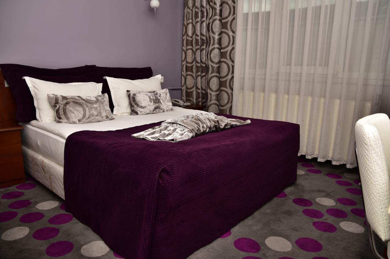 Hande Hotel Mustafakemalpaşa エクステリア 写真